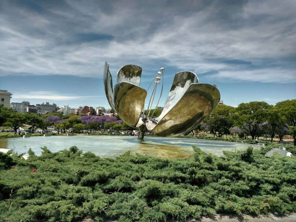 Floralis Genérica, Buenos Aires, Argentina