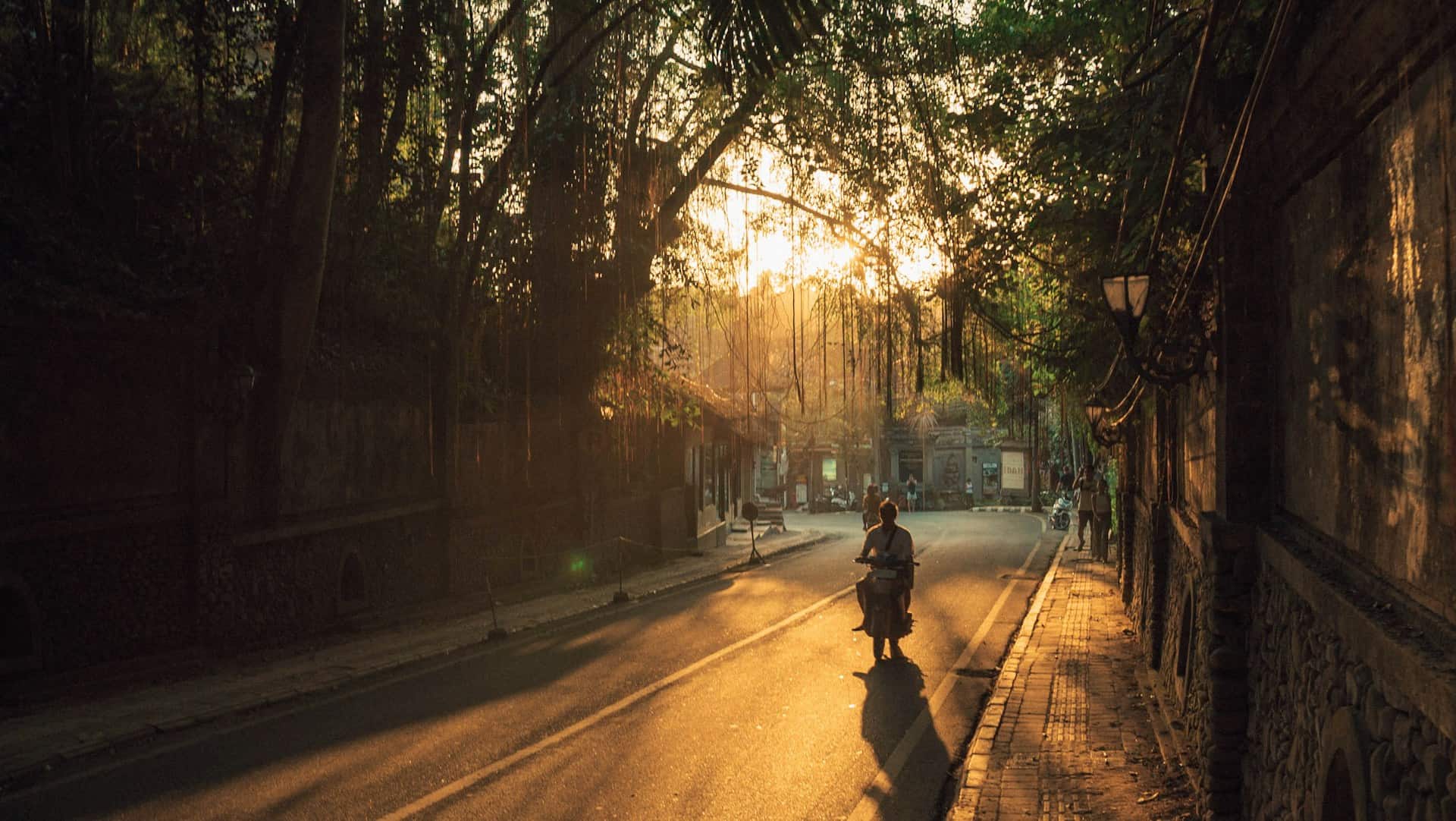 Ubud street patrick-craig-xPvae-00_qk-unsplash